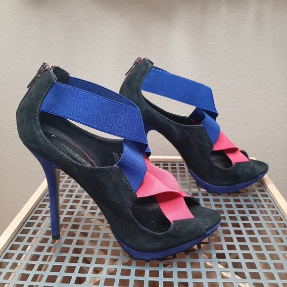 ZARA Colorblocked Strappy Stilettos - Picture 3 of 8